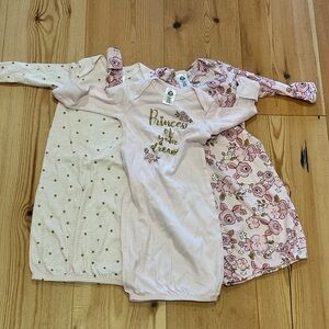 Gerber Baby Gowns Sleep Set 0-6 months